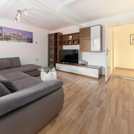 Apartment Vizmarje Любляна Екстериор снимка
